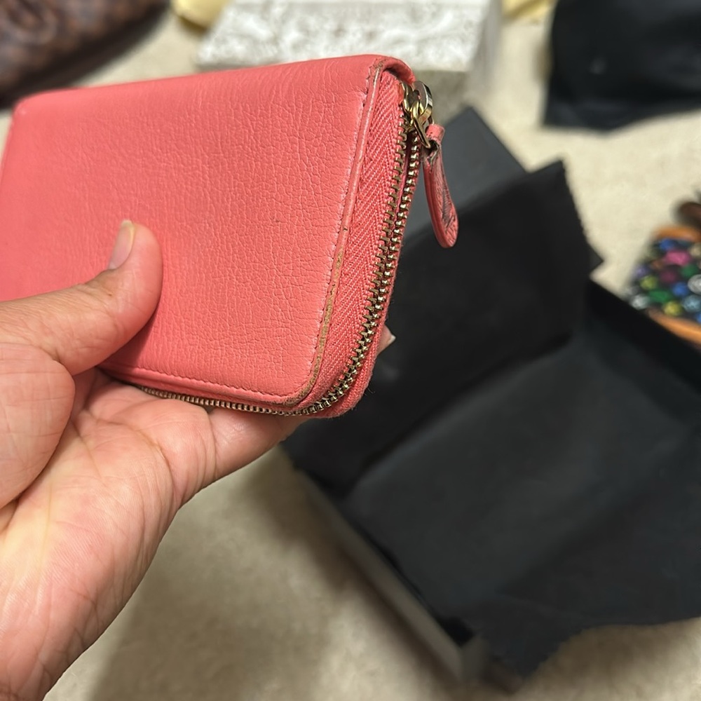 Authentic Chanel wallet - Picture 5 of 11